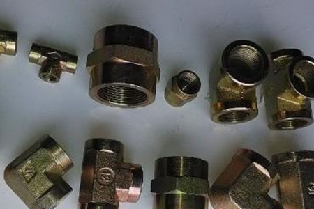 英制過(guò)渡接頭價(jià)格貴嗎??jī)r(jià)格和質(zhì)量掛鉤!